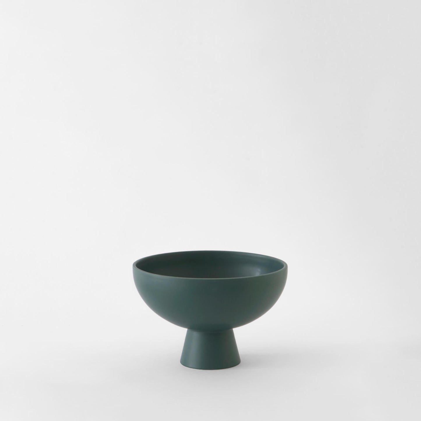 Strøm earthenware and stoneware collection by danish designers Raawii, Strøm bowl, Nave Shop, online concept store