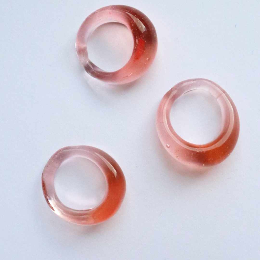 murano glass bulbous ring, made in italy, rosé coloured glass