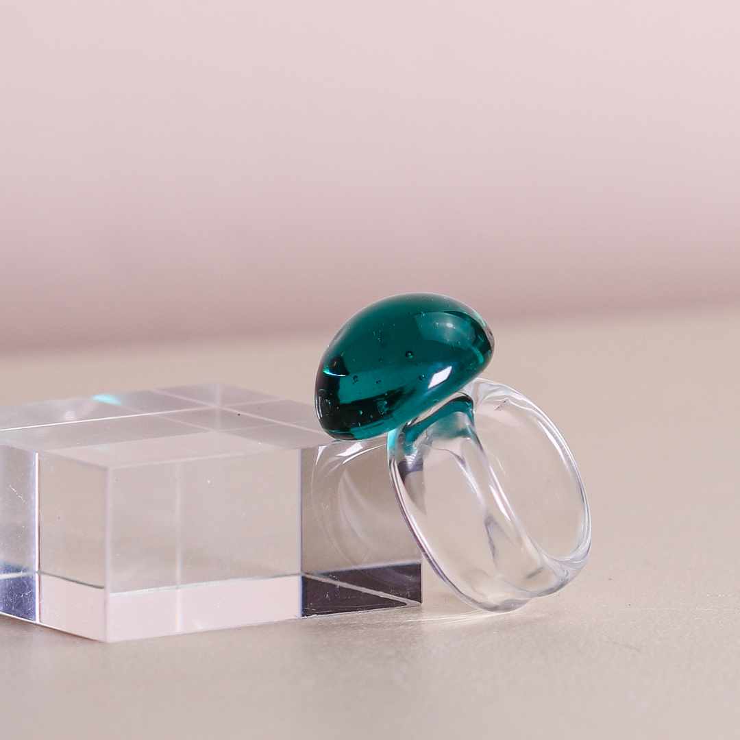 cabochon murano glass ring, gem ring in jade, nave shop