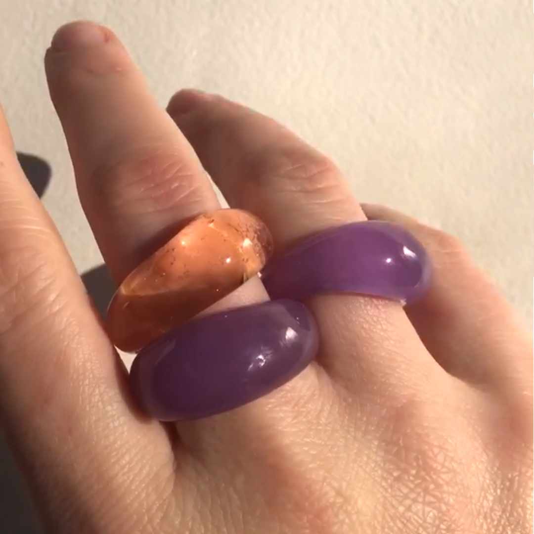 murano glass bulbous ring, made in italy, semi-trasnparent lilac coloured glass